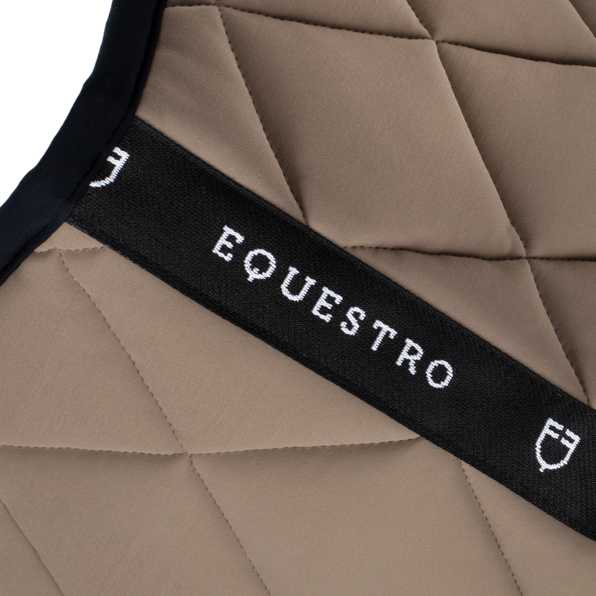 equestro-walnut-black-dressage-2.png