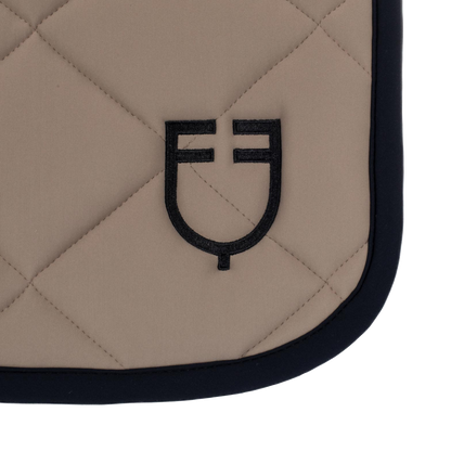 equestro-walnut-black-dressage-3.png
